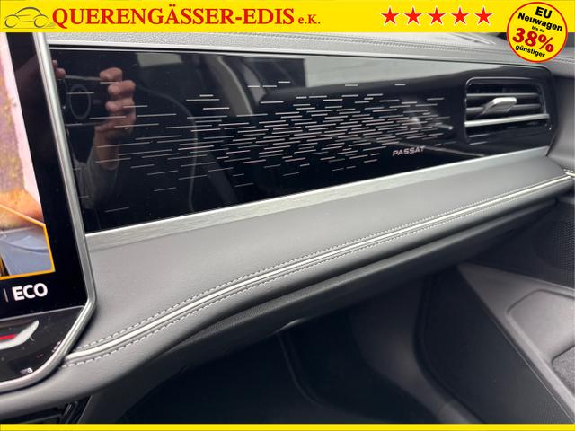 Volkswagen / Passat Variant / Weiß / / / 
