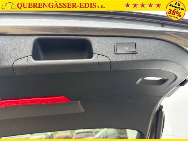 Volkswagen / Passat Variant / Weiß / / / 