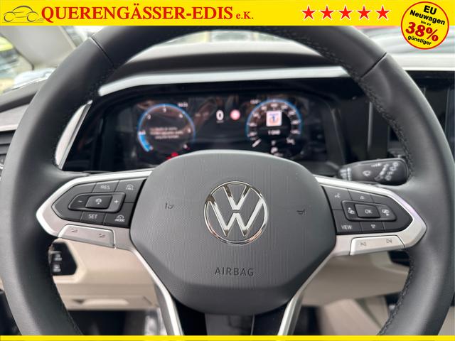 Volkswagen / Multivan / Weiß / / / 
