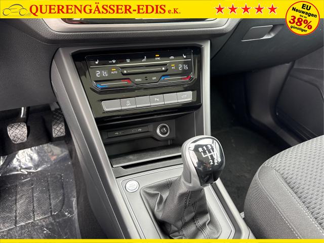 Volkswagen / Touran / Weiß / / / 