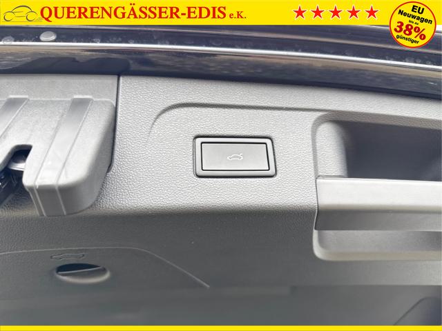 Volkswagen / Touran / Weiß / / / 