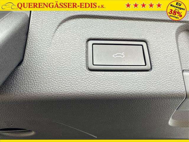 Volkswagen / Touran / Weiß / / / 