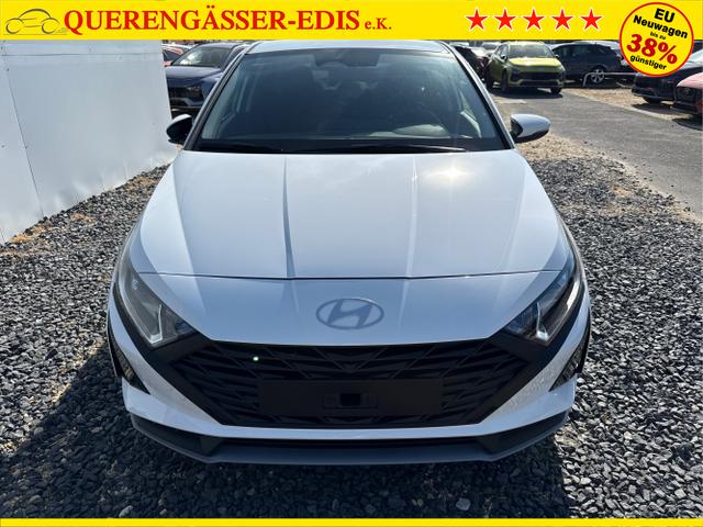 Hyundai / i20 / Weiß / / / 