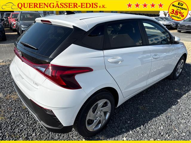 Hyundai / i20 / Weiß / / / 