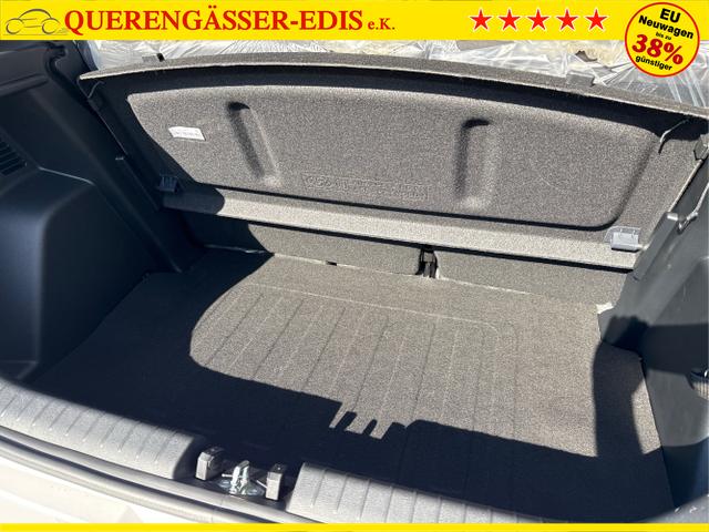 Hyundai / i20 / Weiß / / / 