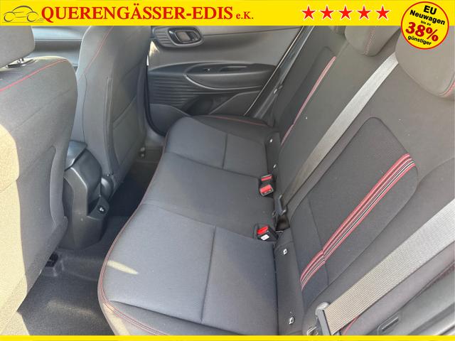 Hyundai / i20 / Weiß / / / 