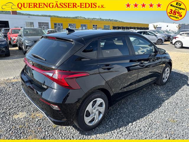 Hyundai / i20 / Weiß / / / 