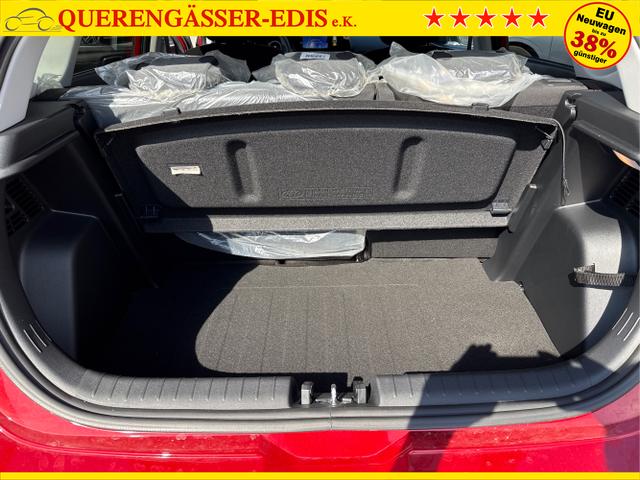 Hyundai / i20 / Weiß / / / 