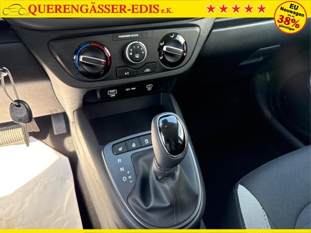 Hyundai / i10 / Weiß / / / 