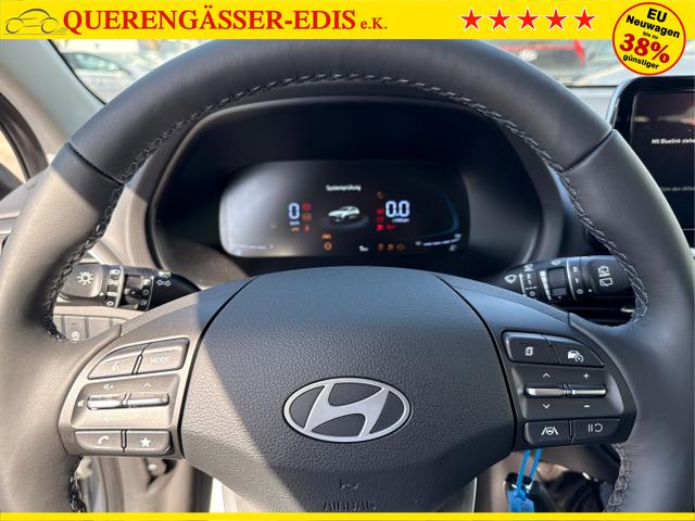 Hyundai / i30 / Weiß / / / 