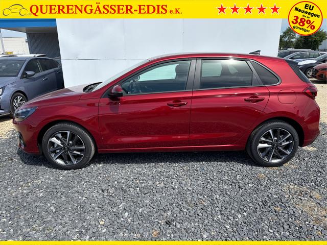 Hyundai / i30 / Weiß / / / 