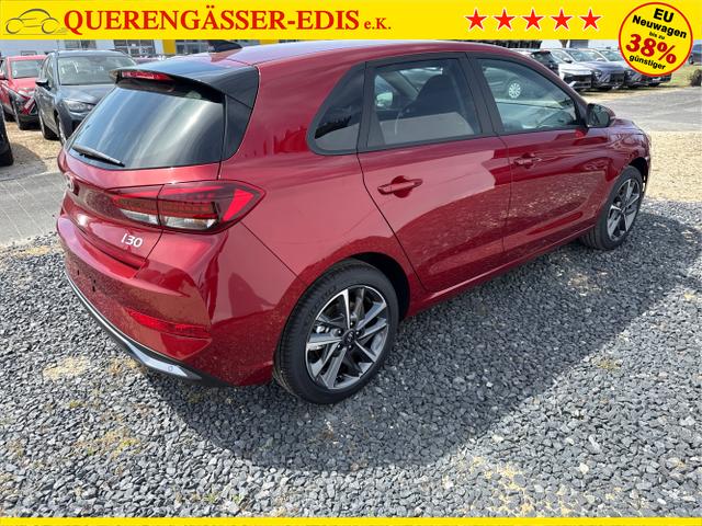 Hyundai / i30 / Weiß / / / 