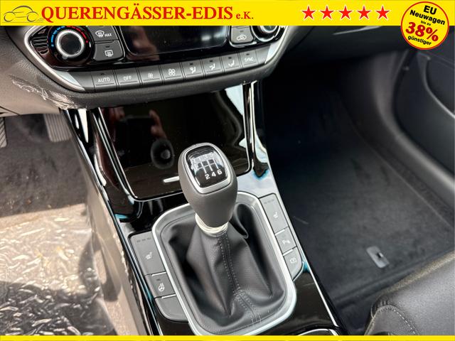 Hyundai / i30 / Weiß / / / 