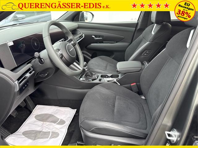 Hyundai / TUCSON FACELIFT / Weiß / / / 