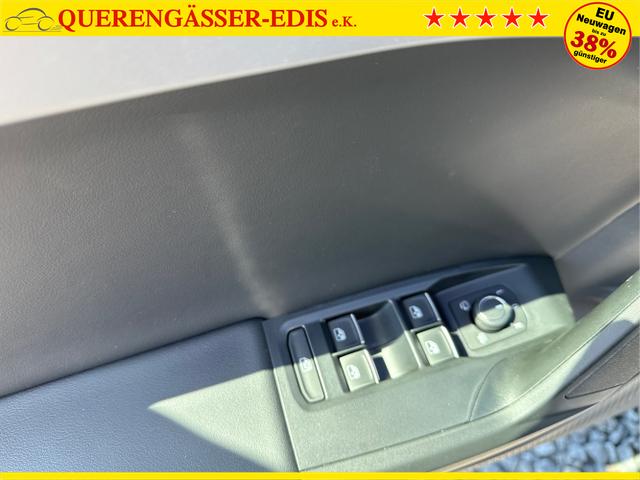 Seat / Leon / Weiß / / / 