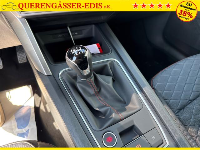 Seat / Leon / Weiß / / / 