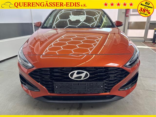 Hyundai / i30 / Orange / / / SHZ NAVI ALU LED RFK PDC