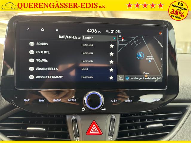 Hyundai / i30 / Orange / / / SHZ NAVI ALU LED RFK PDC