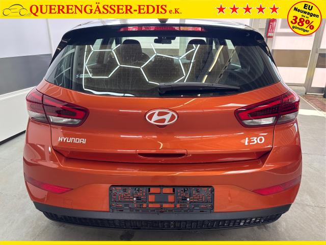 Hyundai / i30 / Orange / / / SHZ NAVI ALU LED RFK PDC