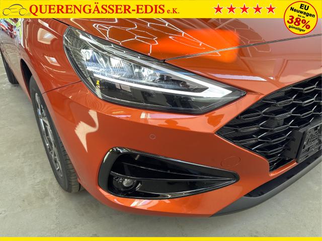 Hyundai / i30 / Orange / / / SHZ NAVI ALU LED RFK PDC