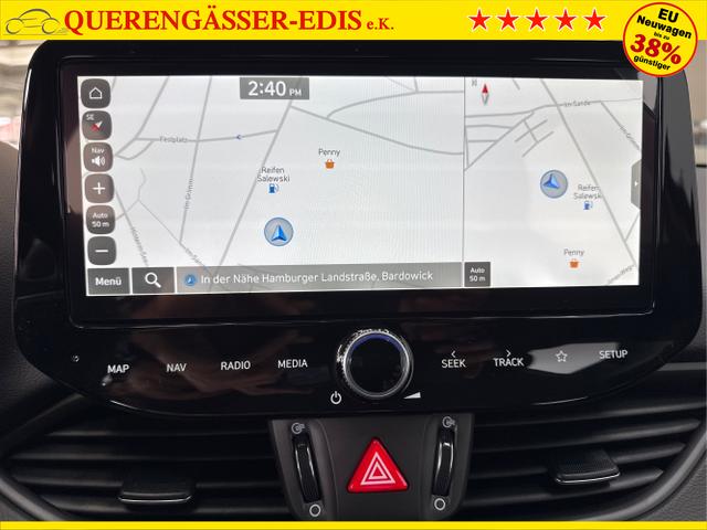 Hyundai / i30 / Orange / / / NAVI RFK LED PDC v+h