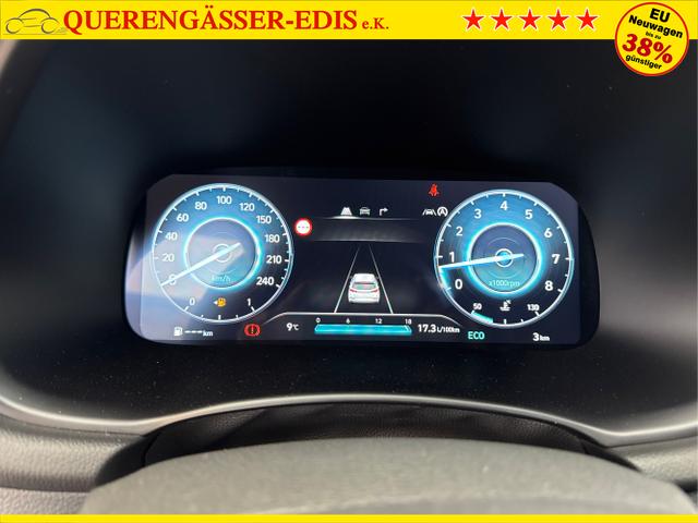 Hyundai / i30 / Weiß / / / SHZ NAVI KLIMAAUTOMATIK ALU SmartKey 