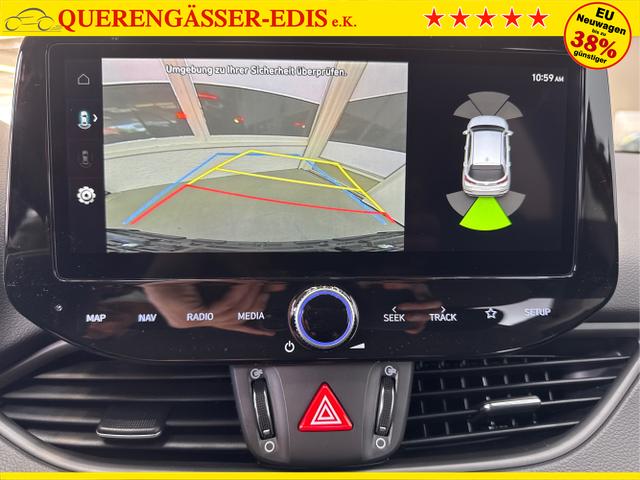 Hyundai / i30 / Rot / / / SHZ NAVI ALU LED RFK PDC