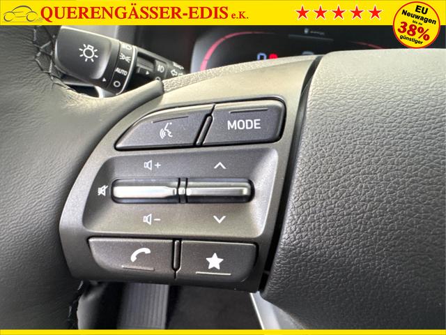 Hyundai / i30 / Rot / / / SHZ NAVI ALU LED RFK PDC