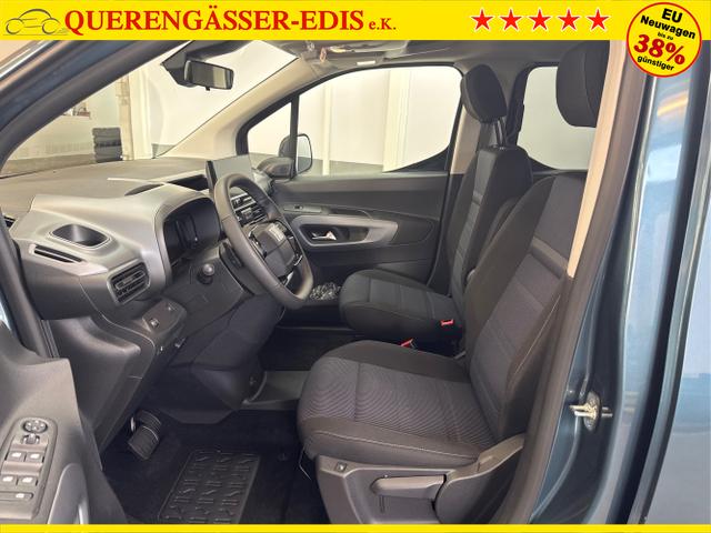Fiat / Doblò / Blau / / / AUT 7-SITZER STYLE PACK SHZ TOTWINKEL UConnect 