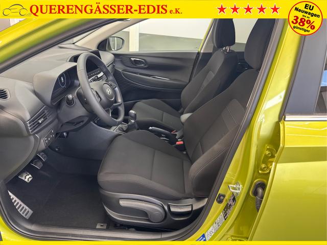 Hyundai / BAYON / Grün / / / NAVI SHZ RFK PDC KLIMAAUTOMATIK Licht/Regensensor