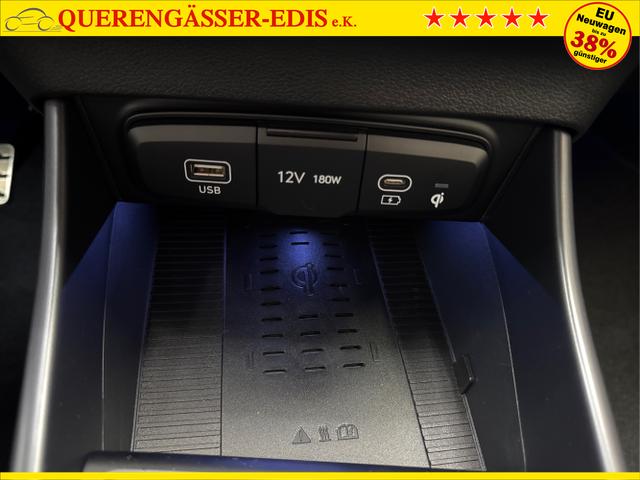Hyundai / BAYON / Grün / / / NAVI SHZ RFK PDC KLIMAAUTOMATIK Licht/Regensensor