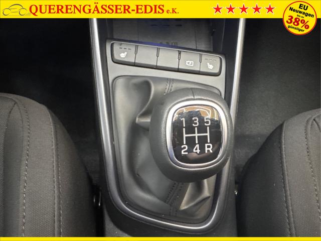 Hyundai / BAYON / Grün / / / NAVI SHZ RFK PDC KLIMAAUTOMATIK Licht/Regensensor