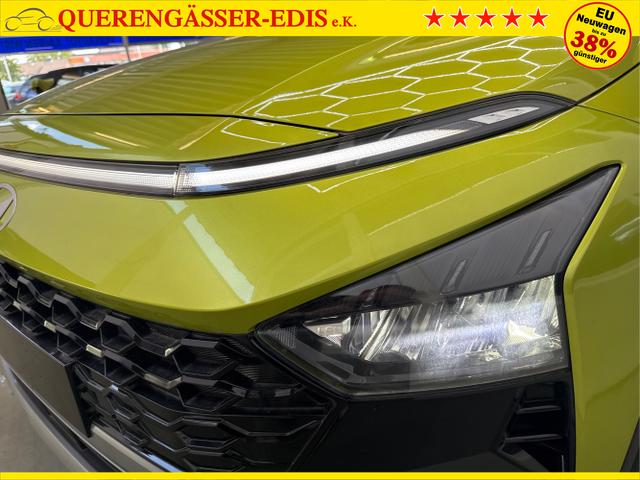 Hyundai / BAYON / Grün / / / NAVI SHZ RFK PDC KLIMAAUTOMATIK Licht/Regensensor