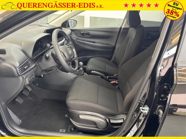 Hyundai / i20 / Schwarz / / / WP NAVI RFK TEMPOMAT