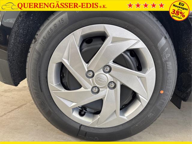 Hyundai / i20 / Schwarz / / / WP NAVI RFK TEMPOMAT