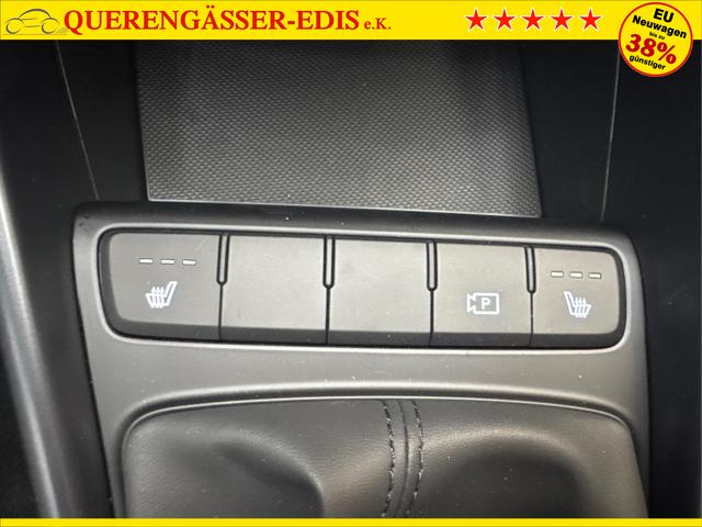Hyundai / i20 / Schwarz / / / WP NAVI RFK TEMPOMAT