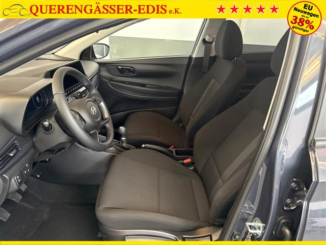 Hyundai / i20 / Grau / / / NAVI RFK TEMPOMAT