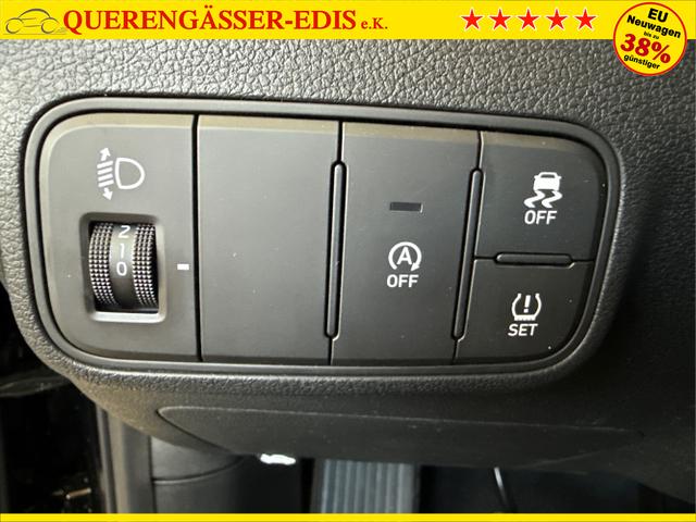 Hyundai / i20 / Schwarz / / / NAVI RFK TEMPOMAT
