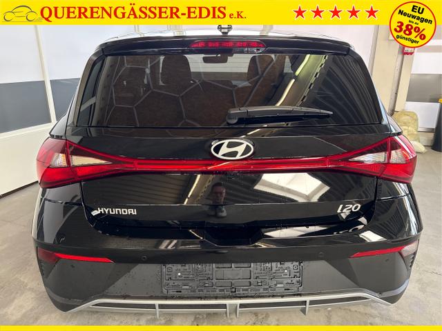 Hyundai / i20 / Schwarz / / / NAVI RFK TEMPOMAT