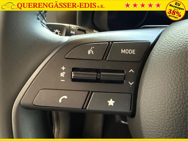 Hyundai / i20 / Schwarz / / / NAVI RFK TEMPOMAT