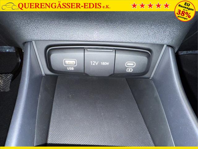 Hyundai / i20 / Schwarz / / / NAVI RFK TEMPOMAT