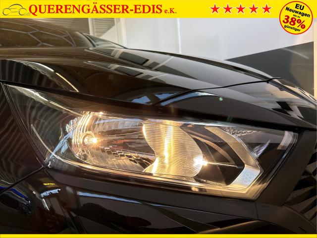 Hyundai / i20 / Schwarz / / / NAVI RFK TEMPOMAT