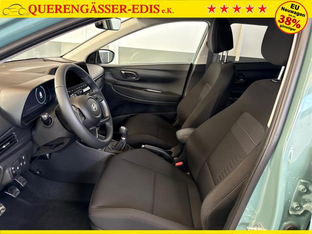 Hyundai / BAYON / Grün / / / NAVI SHZ RFK PDC KLIMAAUTOMATIK