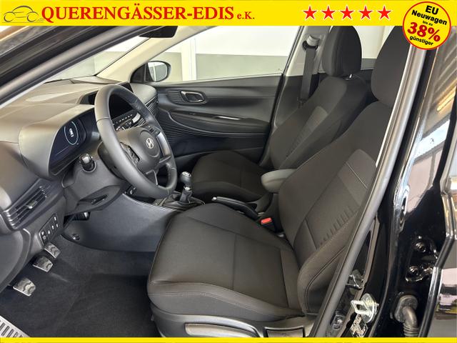 Hyundai / BAYON / Schwarz / / / NAVI SHZ RFK PDC KLIMAAUTOMATIK Licht/Regensensor