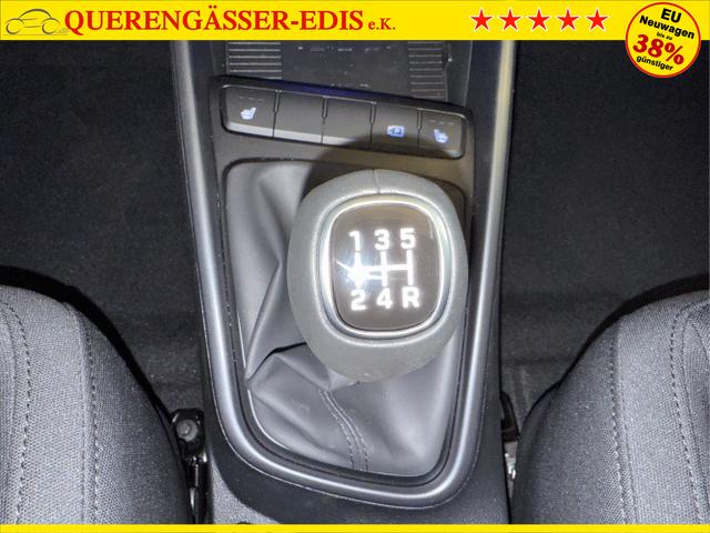 Hyundai / BAYON / Schwarz / / / NAVI SHZ RFK PDC KLIMAAUTOMATIK Licht/Regensensor