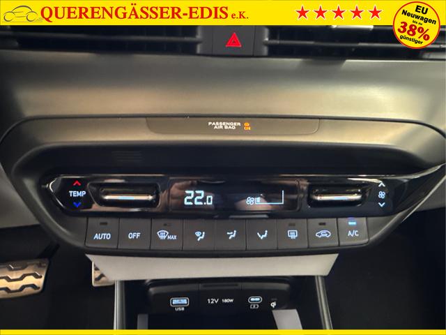Hyundai / BAYON / Blau / / / DCT ACC SmartSense PLUS NAVI SHZ RFK PDC KLIMAAUTOMATIK