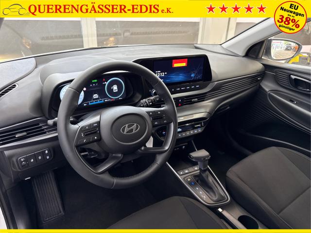 Hyundai / i20 / Weiß / / / DCT WP KLIMAAUTOMATIK NAVI RFK TEMPOMAT