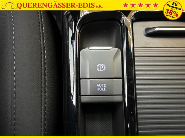 Hyundai / i30 / Rot / / / EDITION NAVI SHZ KLIMAAUTOMATIK RFK LED PDC v+h