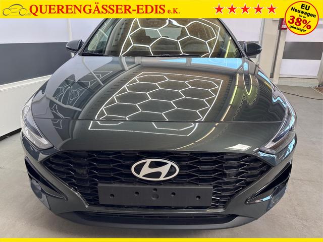 Hyundai i30 Kombi STYLE EDITION NAVI SHZ KLIMAAUTOMATIK RFK LED PDC v+h 