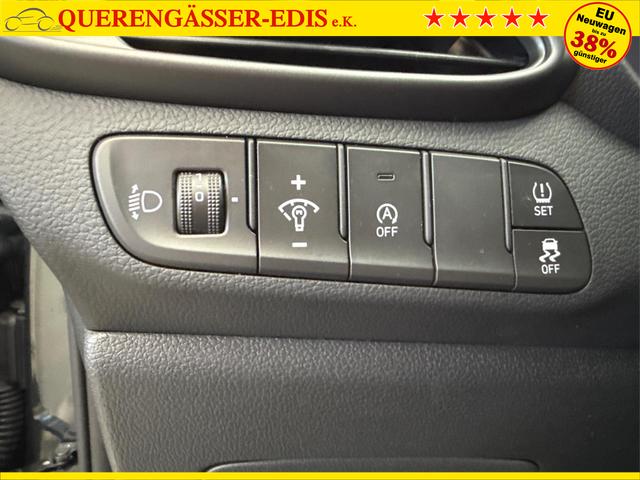 Hyundai i30 Kombi STYLE EDITION NAVI SHZ KLIMAAUTOMATIK RFK LED PDC v+h 